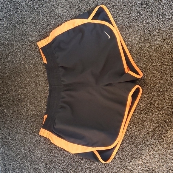 Nike Womens running athletic shorts sz L - Picture 2 of 9